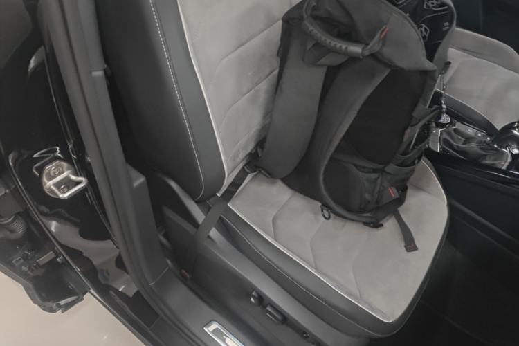 Used Volkswagen Tayron 2020 380TSI All-Wheel Drive R-Line Connected Version Right Front Seat