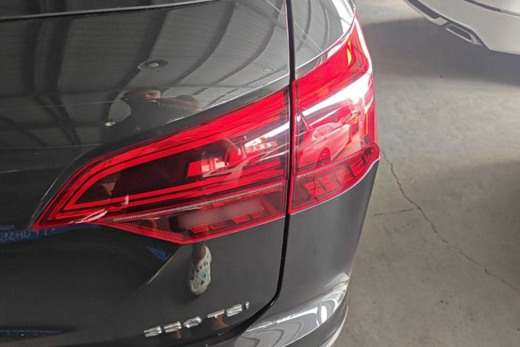 Used Volkswagen Tayron 2020 330TSI Two-Wheel Drive Luxury Smart Connectivity Version Right Rear Taillight