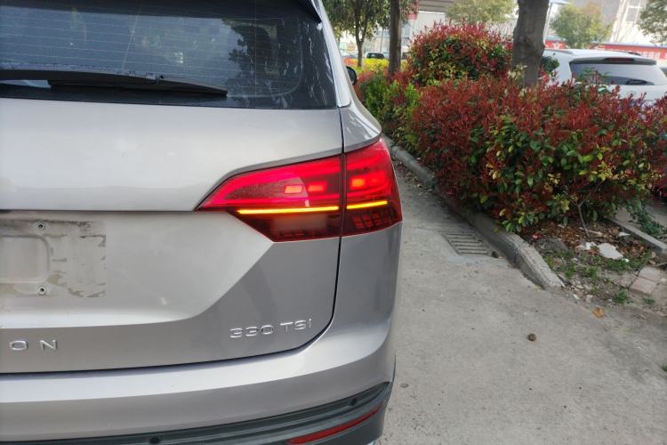 Used Volkswagen Tayron 2020 330TSI Two-Wheel Drive Luxury Smart Connectivity Version Right Rear Taillight