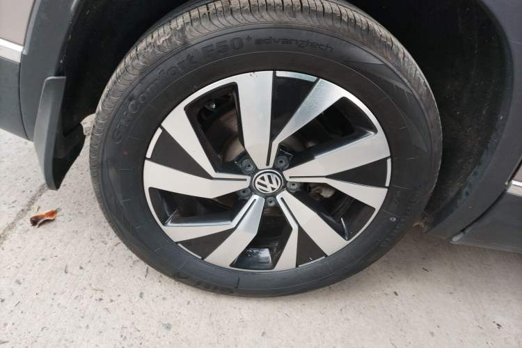 Used Volkswagen Tayron 2020 330TSI Two-Wheel Drive Luxury Smart Connectivity Version Right Rear Wheel Hub