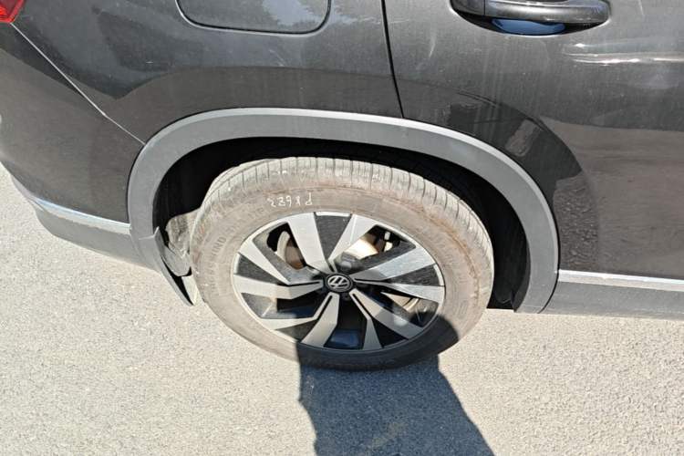 Used Volkswagen Tayron 2020 330TSI Two-Wheel Drive Luxury Smart Connectivity Version Right Rear Wheel Hub