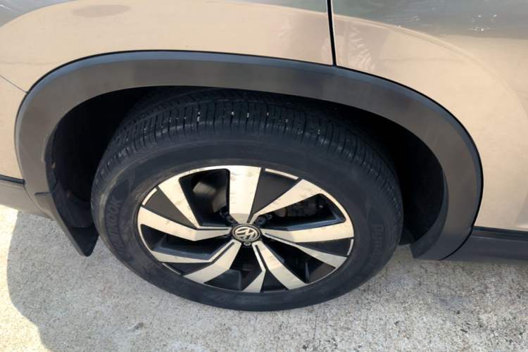 Used Volkswagen Tayron 2020 330TSI Two-Wheel Drive Luxury Smart Connectivity Version Right Rear Wheel Hub