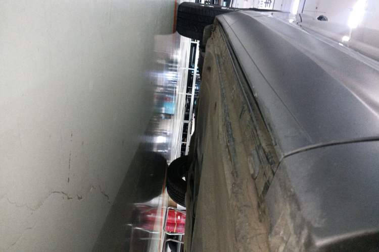 Used Volkswagen Tayron 2020 330TSI Two-Wheel Drive Luxury Smart Connectivity Version Right Side Sill