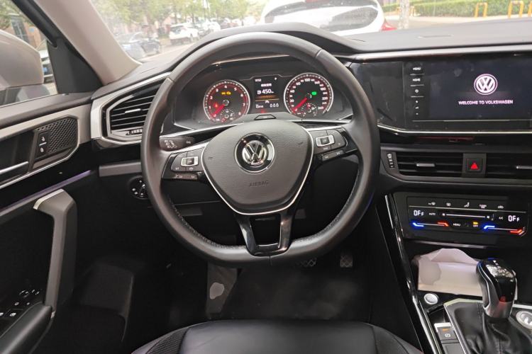 Used Volkswagen Tayron 2020 330TSI Two-Wheel Drive Luxury Smart Connectivity Version Steering Wheel