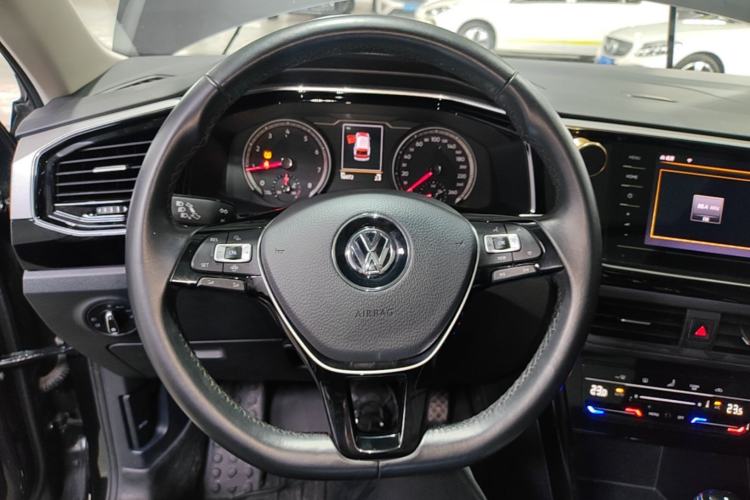 Used Volkswagen Tayron 2020 330TSI Two-Wheel Drive Luxury Smart Connectivity Version Steering Wheel