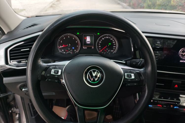 Used Volkswagen Tayron 2020 330TSI Two-Wheel Drive Luxury Smart Connectivity Version Steering Wheel