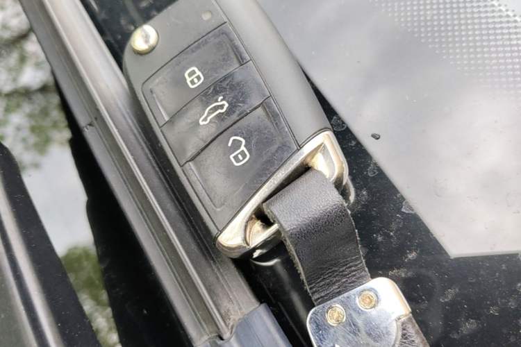 Used Volkswagen Tayron 2020 280TSI Two-Wheel Drive Comfort Connect Edition Vehicle Key