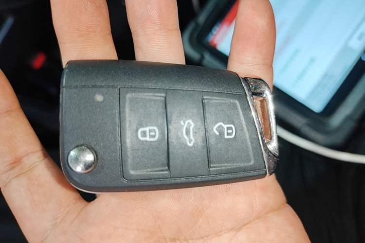Used Volkswagen Tayron 2020 330TSI Two-Wheel Drive Luxury Smart Connectivity Version Vehicle Key