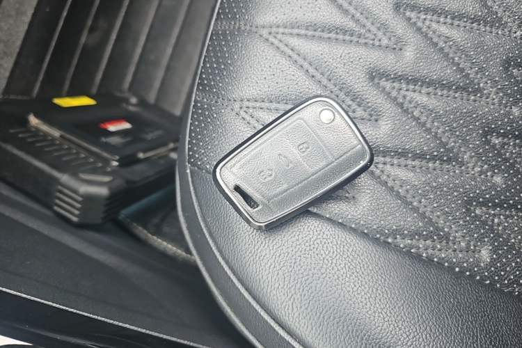 Used Volkswagen Tayron 2020 280TSI Two-Wheel Drive Luxury Connect Edition Vehicle Key