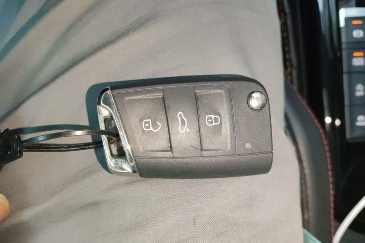Used Volkswagen Tayron 2020 280TSI Two-Wheel Drive Luxury Connect Edition Vehicle Key