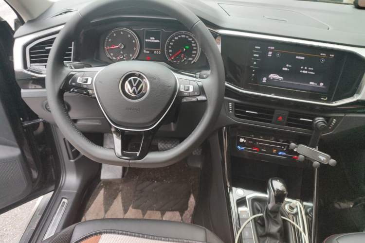 Used Volkswagen Tayron 2020 330TSI Two-Wheel Drive Luxury Smart Connectivity Version Steering Wheel
