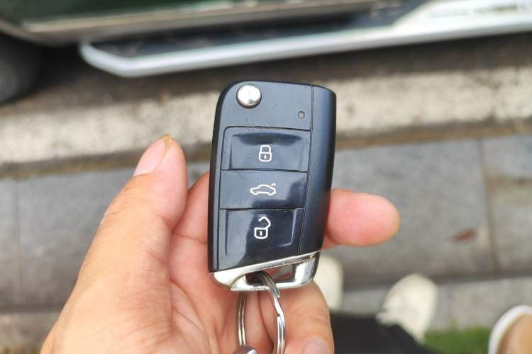Used Volkswagen Tayron 2020 330TSI Two-Wheel Drive Luxury Smart Connectivity Version Vehicle Key