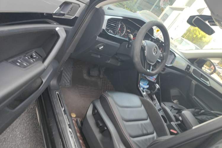 Used Volkswagen Tayron 2020 330TSI Two-Wheel Drive Luxury Smart Connectivity Version Driver Seat