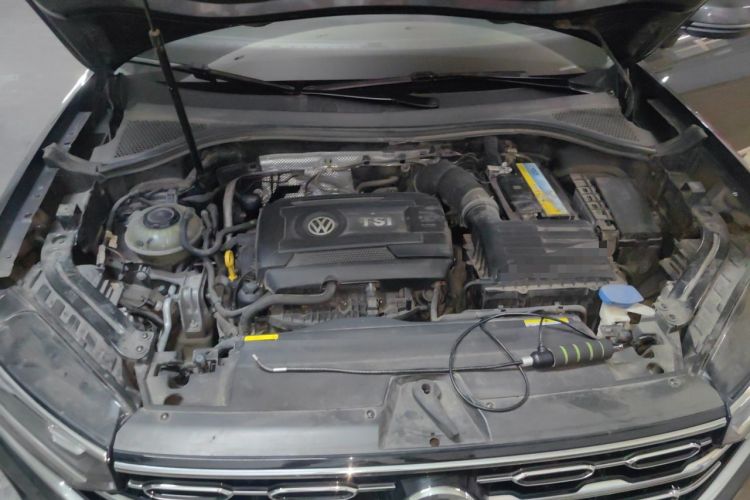 Used Volkswagen Tayron 2020 380TSI Four-Wheel Drive Luxury Connect Pro Edition Engine Bay