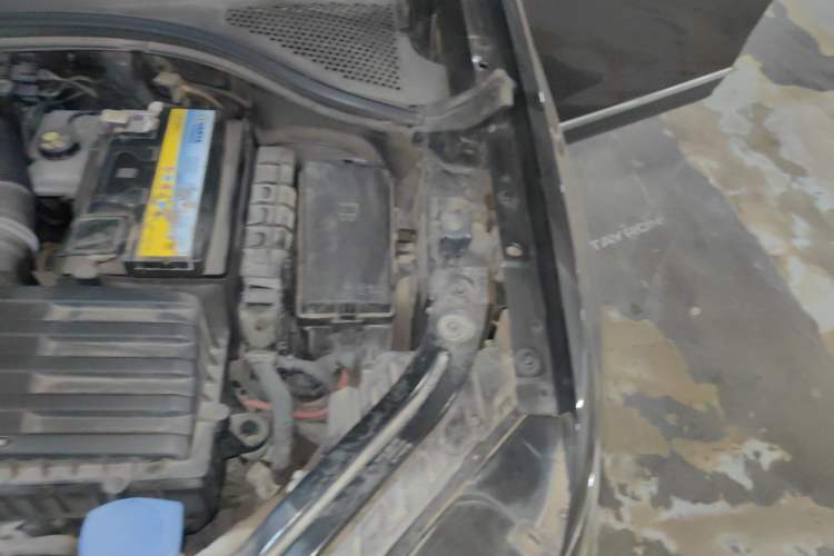 Used Volkswagen Tayron 2020 380TSI Four-Wheel Drive Luxury Connect Pro Edition Engine Bay Left