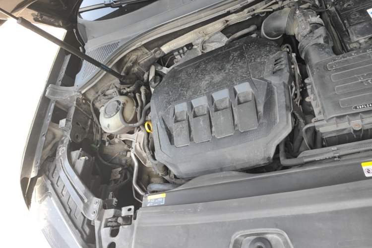 Used Volkswagen Tayron 2020 330TSI Two-Wheel Drive Luxury Smart Connectivity Version Engine Bay Right