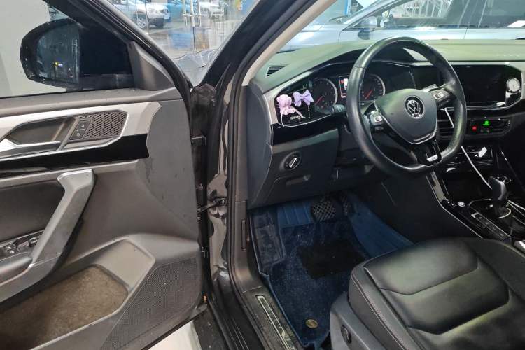 Used Volkswagen Tayron 2020 280TSI Two-Wheel Drive Luxury Connect Edition Driver Seat