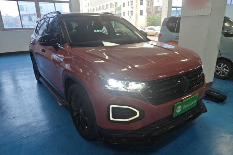 Used Volkswagen Tayron 2020 330TSI Two-Wheel Drive Luxury Connected Pro Edition Front Right 45 Deg