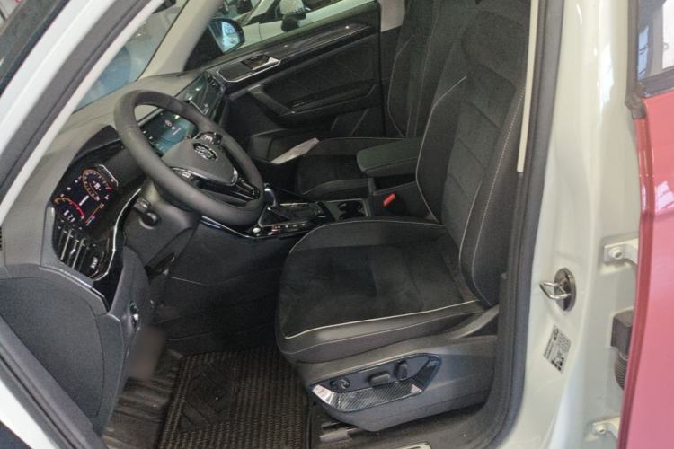 Used Volkswagen Tayron 2020 330TSI Two-Wheel Drive Luxury Connected Pro Edition Left Front Seat