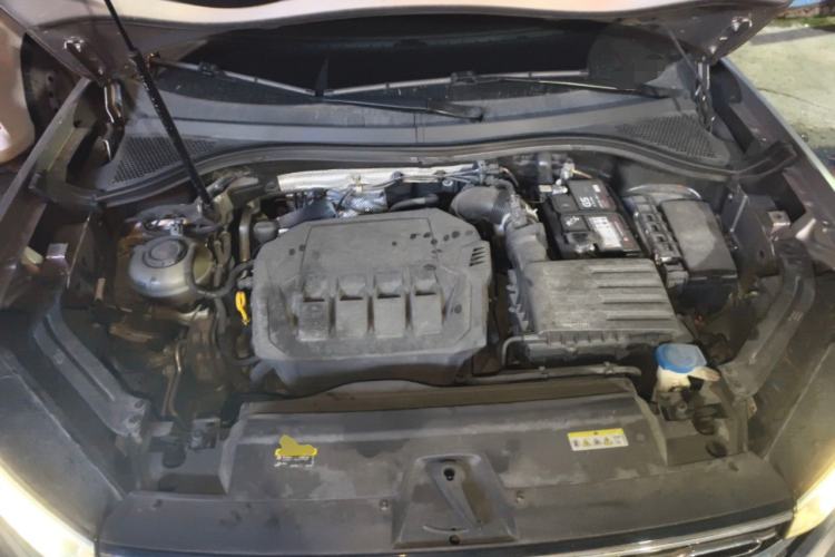 Used Volkswagen Tayron 2020 330TSI Two-Wheel Drive Luxury Smart Connectivity Version Engine Bay