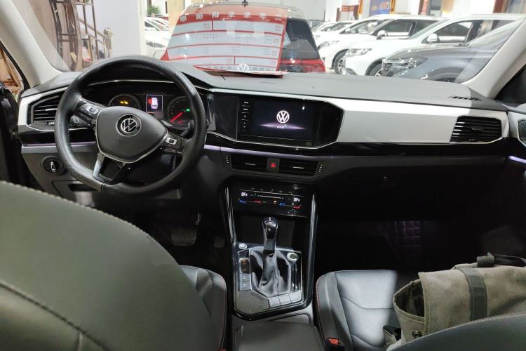 Used Volkswagen Tayron 2020 330TSI Two-Wheel Drive Luxury Smart Connectivity Version Interior 2