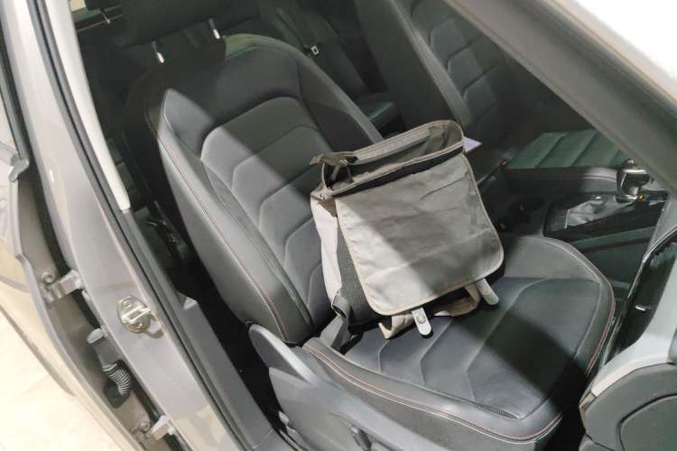 Used Volkswagen Tayron 2020 330TSI Two-Wheel Drive Luxury Smart Connectivity Version Right Front Seat