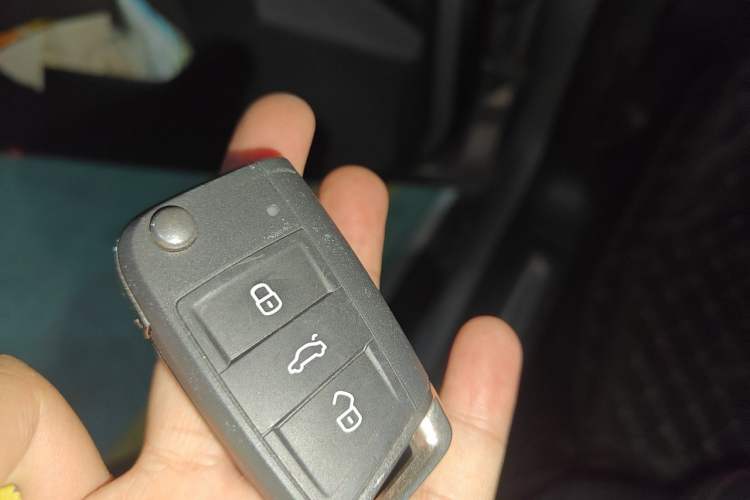 Used Volkswagen Tayron 2020 330TSI Two-Wheel Drive Luxury Smart Connectivity Version Vehicle Key