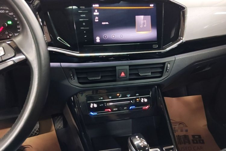Used Volkswagen Tayron 2020 280TSI Two-Wheel Drive Luxury Connect Edition Audio And AC Panel