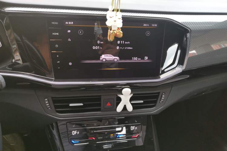 Used Volkswagen Tayron 2020 380TSI All-Wheel Drive R-Line Connected Version Audio And AC Panel