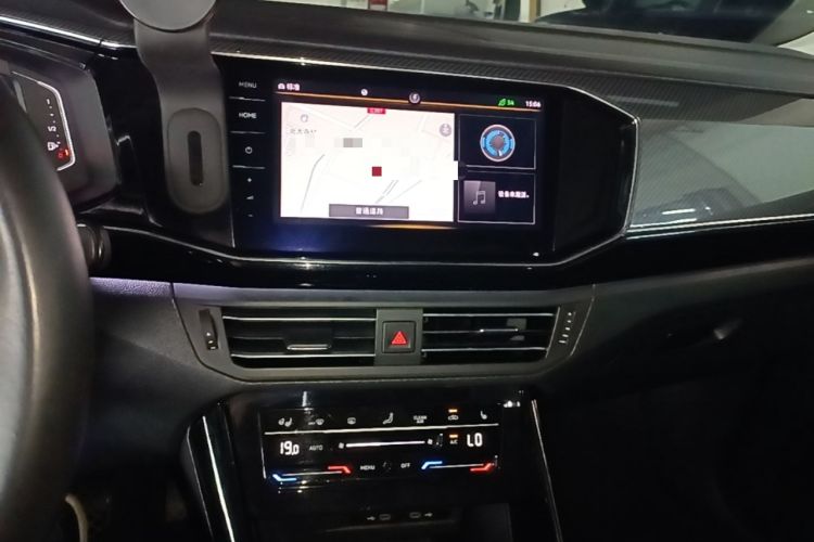 Used Volkswagen Tayron 2020 330TSI Two-Wheel Drive Luxury Connected Pro Edition Audio And AC Panel