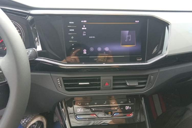 Used Volkswagen Tayron 2020 330TSI Two-Wheel Drive Luxury Smart Connectivity Version Audio And AC Panel