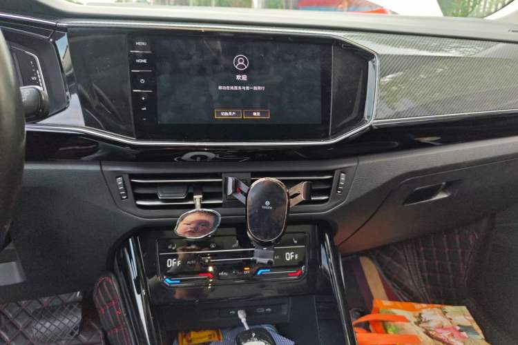 Used Volkswagen Tayron 2020 380TSI Four-Wheel Drive Luxury Connect Pro Edition Audio And AC Panel