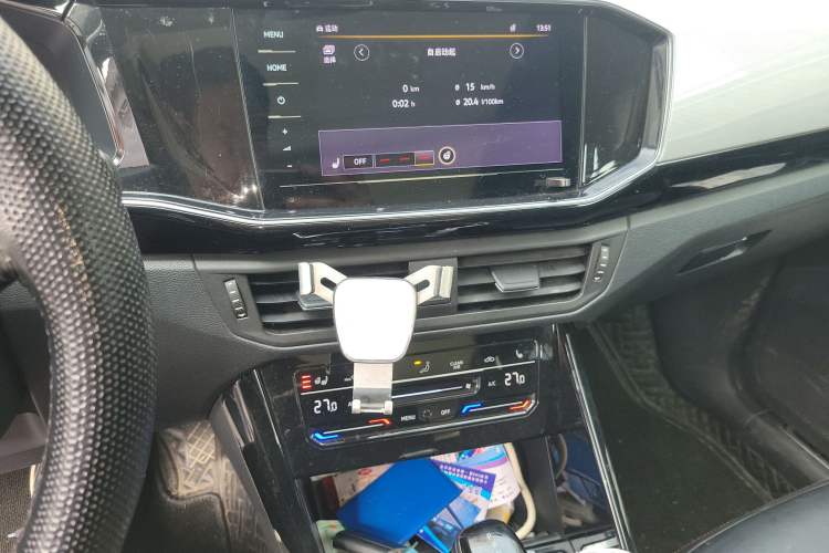 Used Volkswagen Tayron 2020 330TSI Two-Wheel Drive Luxury Smart Connectivity Version Audio And AC Panel