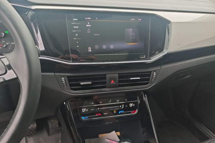 Used Volkswagen Tayron 2020 330TSI Two-Wheel Drive Luxury Smart Connectivity Version Audio And AC Panel