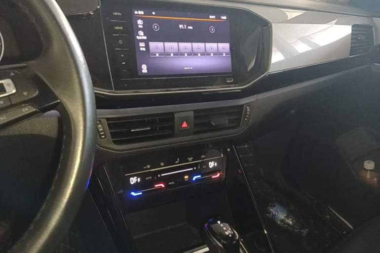 Used Volkswagen Tayron 2020 330TSI Two-Wheel Drive Luxury Smart Connectivity Version Audio And AC Panel