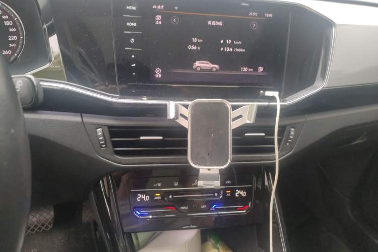 Used Volkswagen Tayron 2020 330TSI Two-Wheel Drive Luxury Smart Connectivity Version Audio And AC Panel