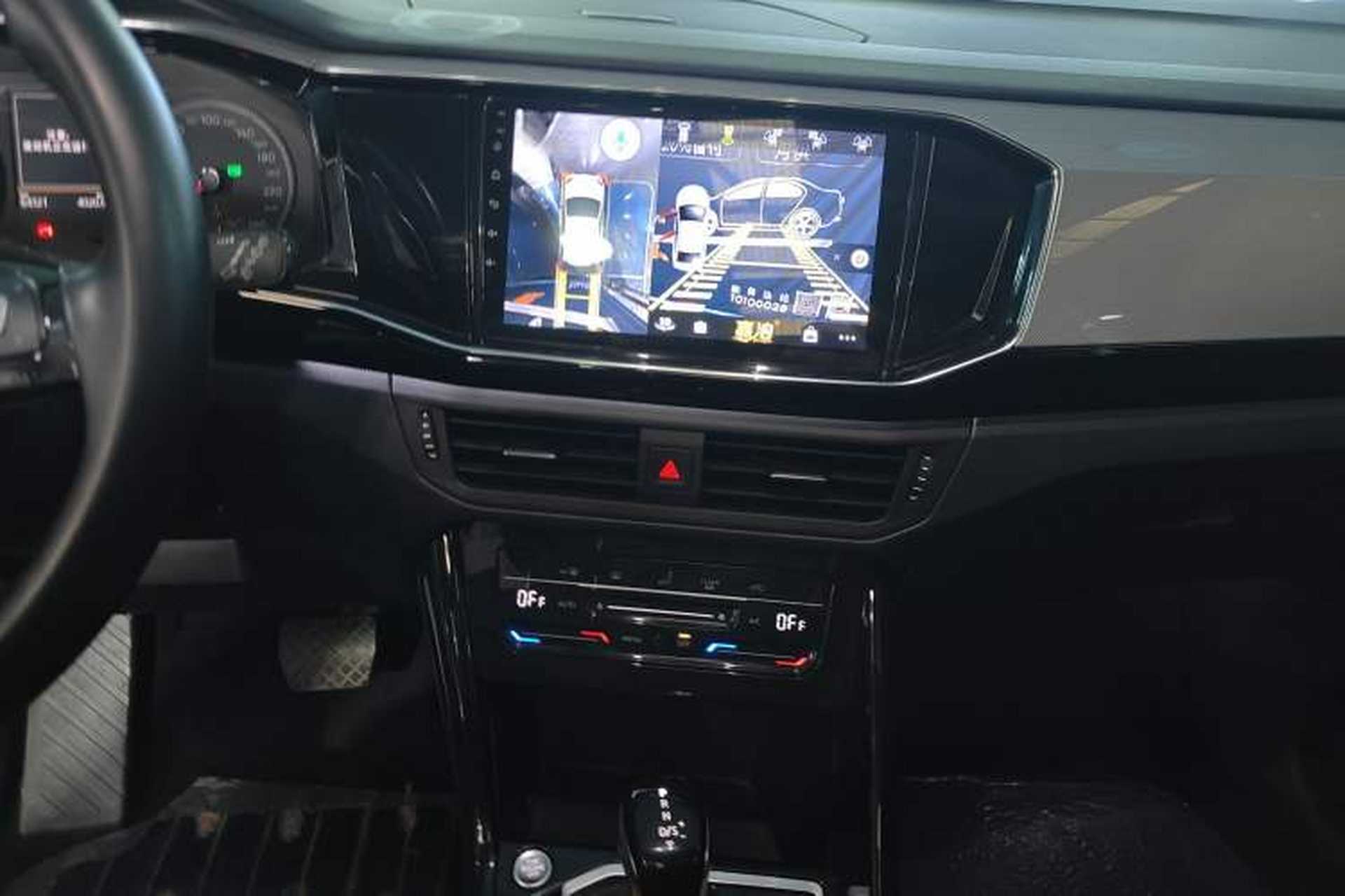 Used Volkswagen Tayron 2020 330TSI Two-Wheel Drive Luxury Smart Connectivity Version Audio And AC Panel
