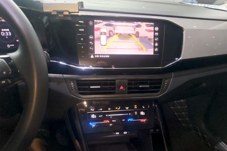 Used Volkswagen Tayron 2020 330TSI Two-Wheel Drive Luxury Smart Connectivity Version Audio And AC Panel