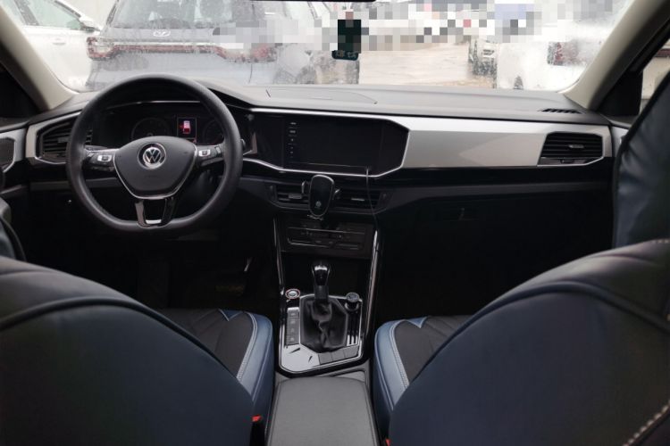 Used Volkswagen Tayron 2020 330TSI Two-Wheel Drive Luxury Smart Connectivity Version Center Console