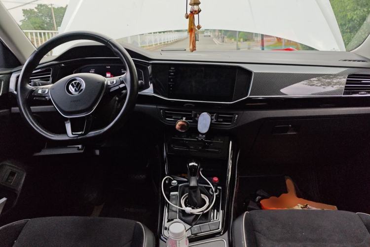 Used Volkswagen Tayron 2020 380TSI Four-Wheel Drive Luxury Connect Pro Edition Center Console