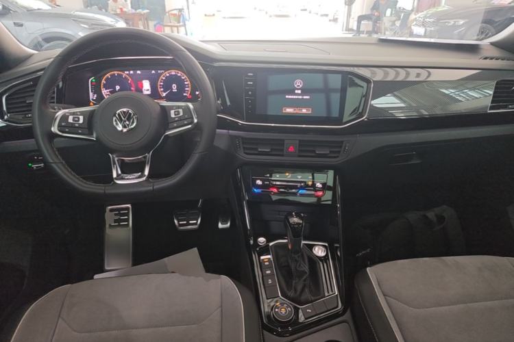 Used Volkswagen Tayron 2020 380TSI All-Wheel Drive R-Line Connected Version Center Console