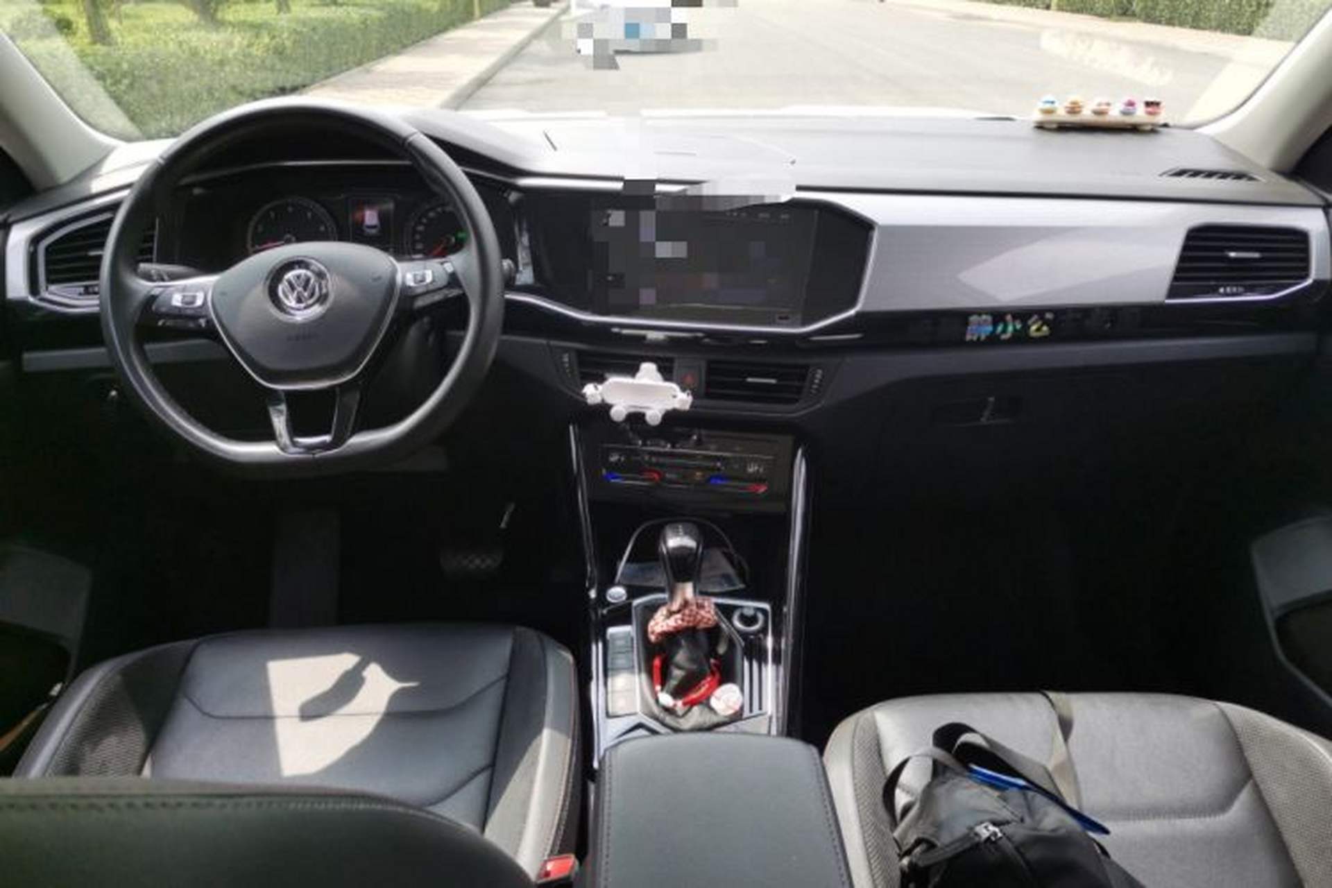 Used Volkswagen Tayron 2020 280TSI Two-Wheel Drive Luxury Connect Edition Center Console