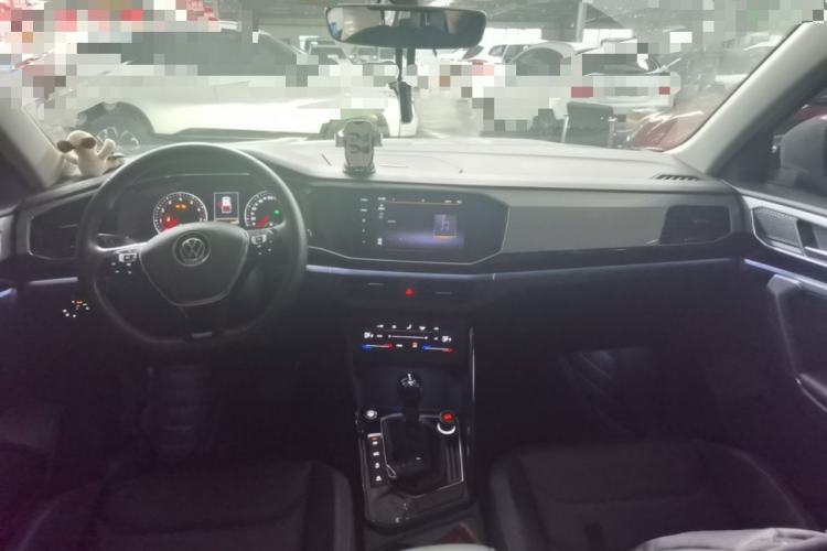 Used Volkswagen Tayron 2020 330TSI Two-Wheel Drive Luxury Smart Connectivity Version Center Console