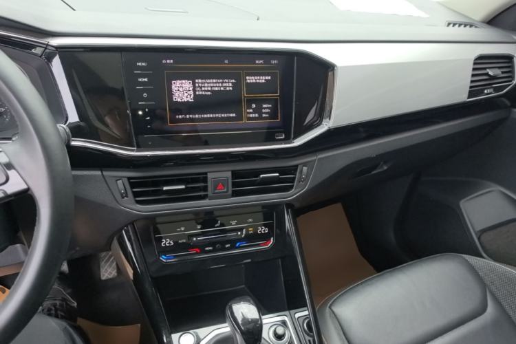 Used Volkswagen Tayron 2020 330TSI Two-Wheel Drive Luxury Smart Connectivity Version Center Console