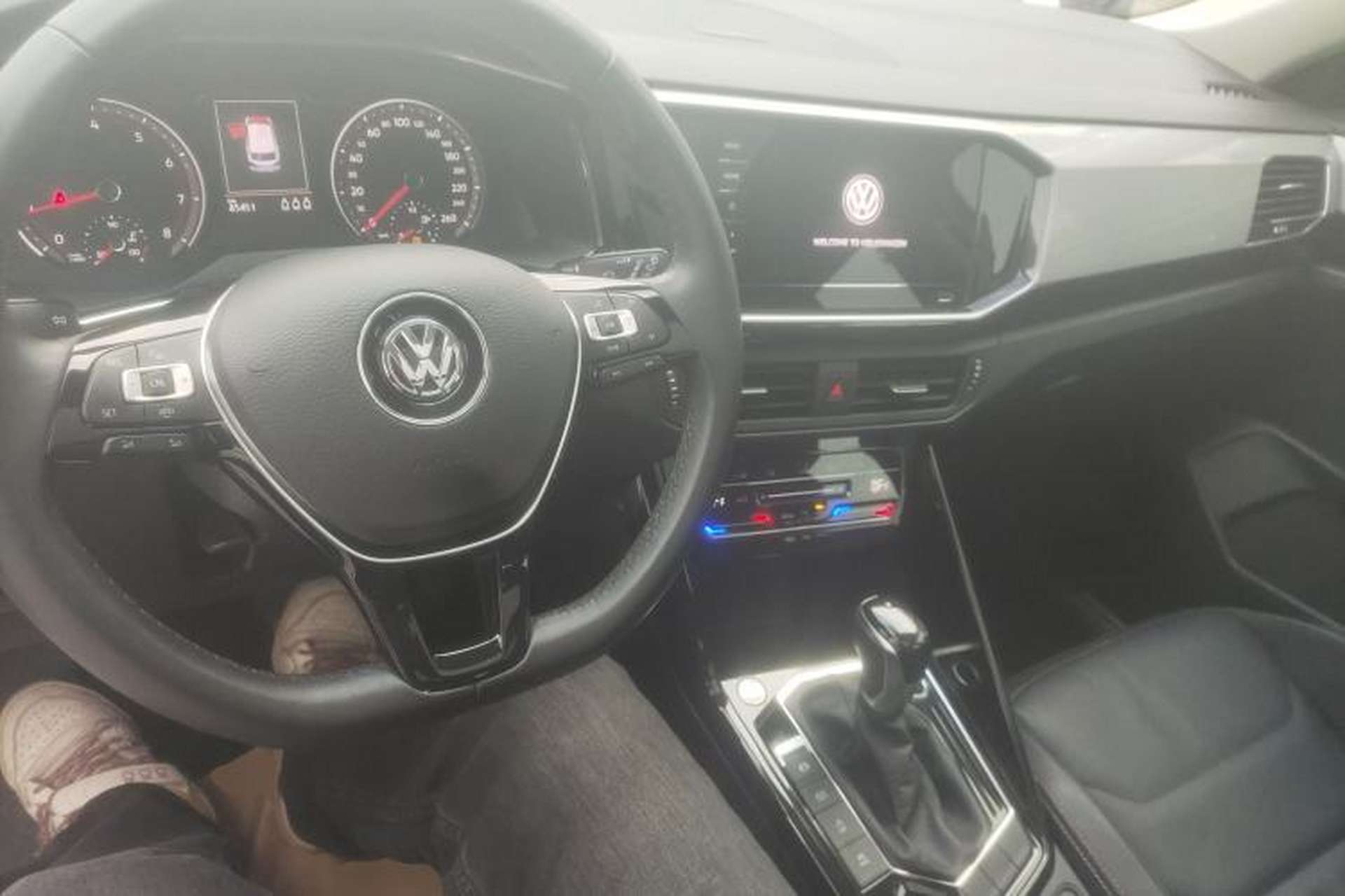 Used Volkswagen Tayron 2020 330TSI Two-Wheel Drive Luxury Smart Connectivity Version Center Console