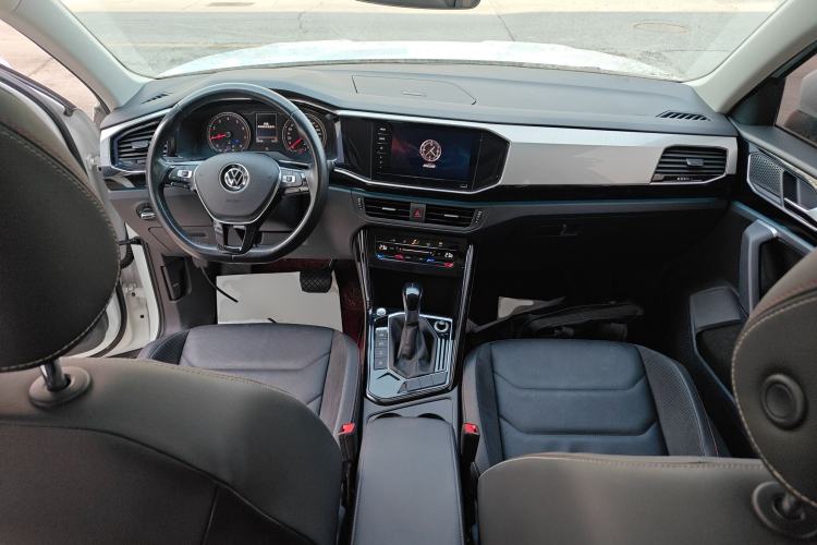 Used Volkswagen Tayron 2020 330TSI Two-Wheel Drive Luxury Smart Connectivity Version Center Console