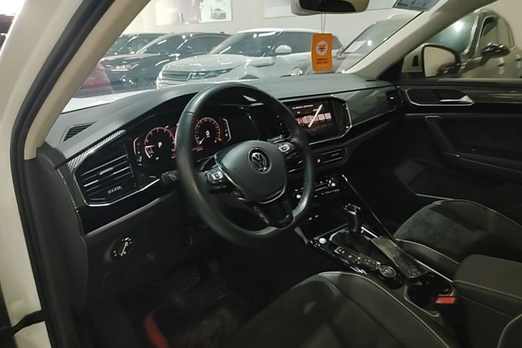 Used Volkswagen Tayron 2020 380TSI Four-Wheel Drive Luxury Connect Pro Edition Center Console