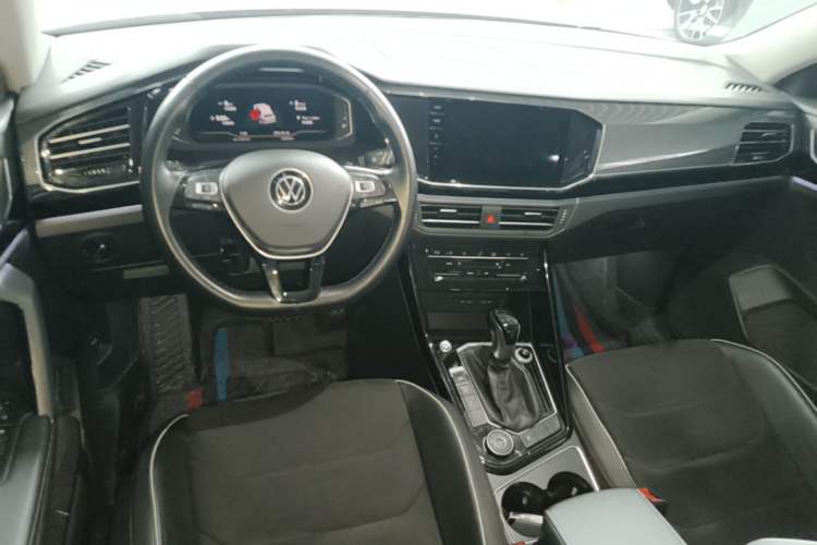 Used Volkswagen Tayron 2020 380TSI Four-Wheel Drive Luxury Connect Pro Edition Center Console