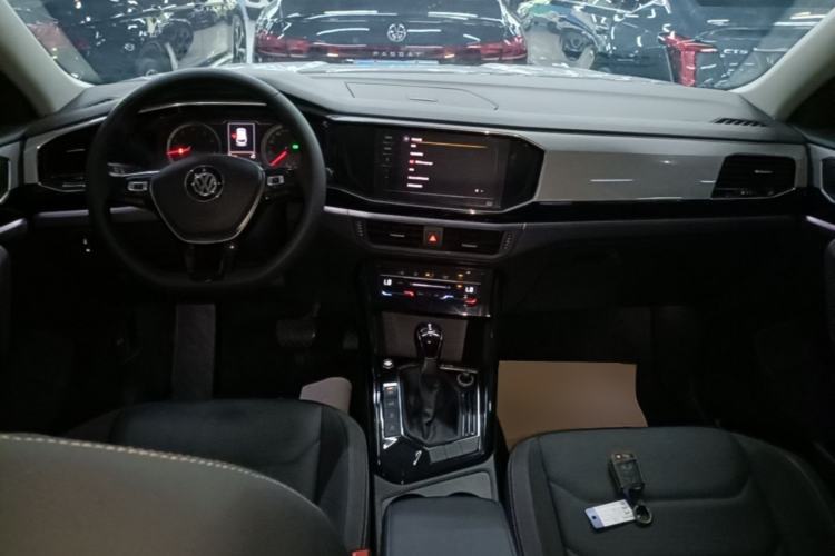 Used Volkswagen Tayron 2020 330TSI Two-Wheel Drive Luxury Smart Connectivity Version Center Console