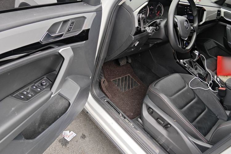 Used Volkswagen Tayron 2020 280TSI Two-Wheel Drive Luxury Connect Edition Driver Seat